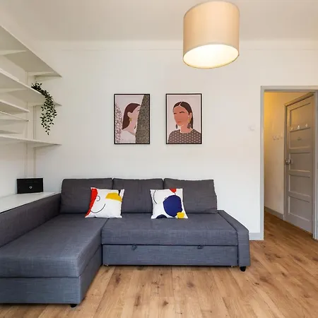 Minimalist In Caldas Daire *