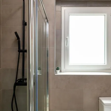 Daire Minimalist In Caldas