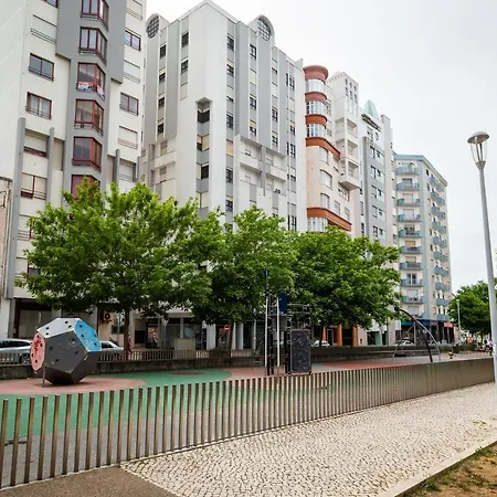 Minimalist In Caldas Daire